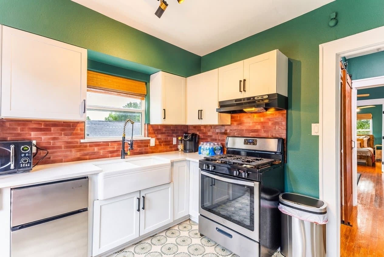 Dallas Apartment: 227 S Oak Cliff Blvd