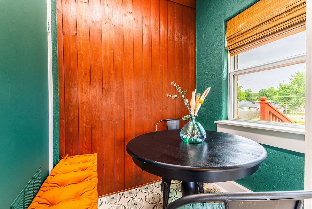 Dallas Apartment: 227 S Oak Cliff Blvd