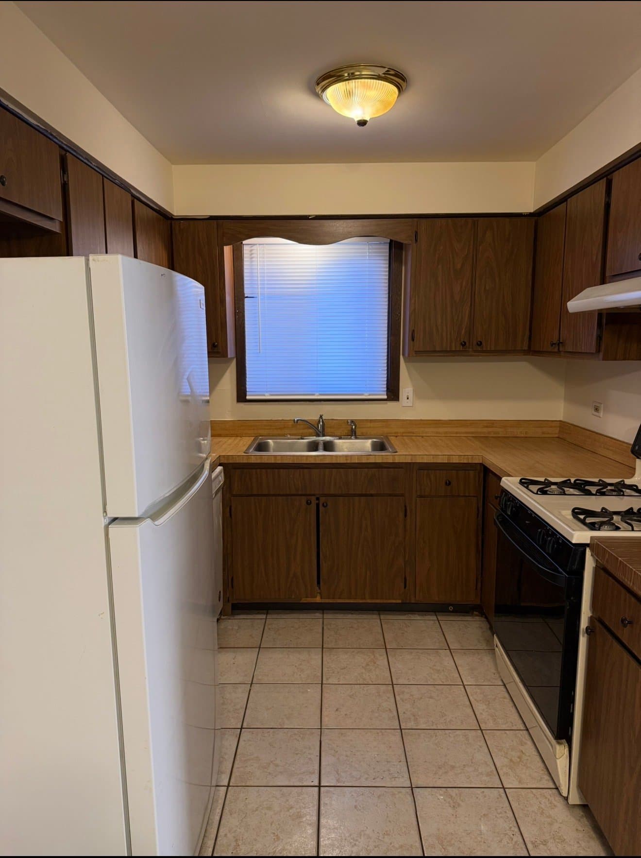 Oak Forest Apartment: 5834 W 158th PL