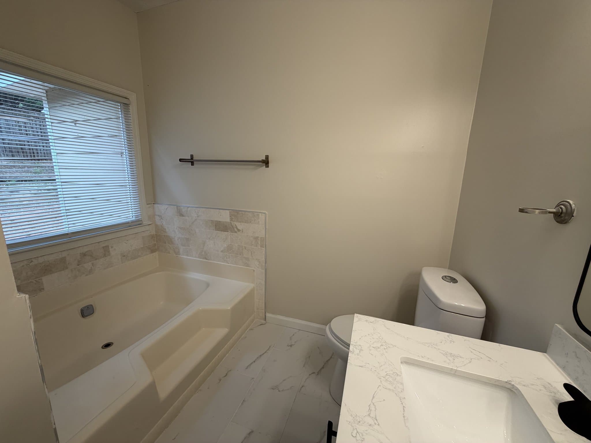 Lawrenceville House: 1371 Andrew Ct