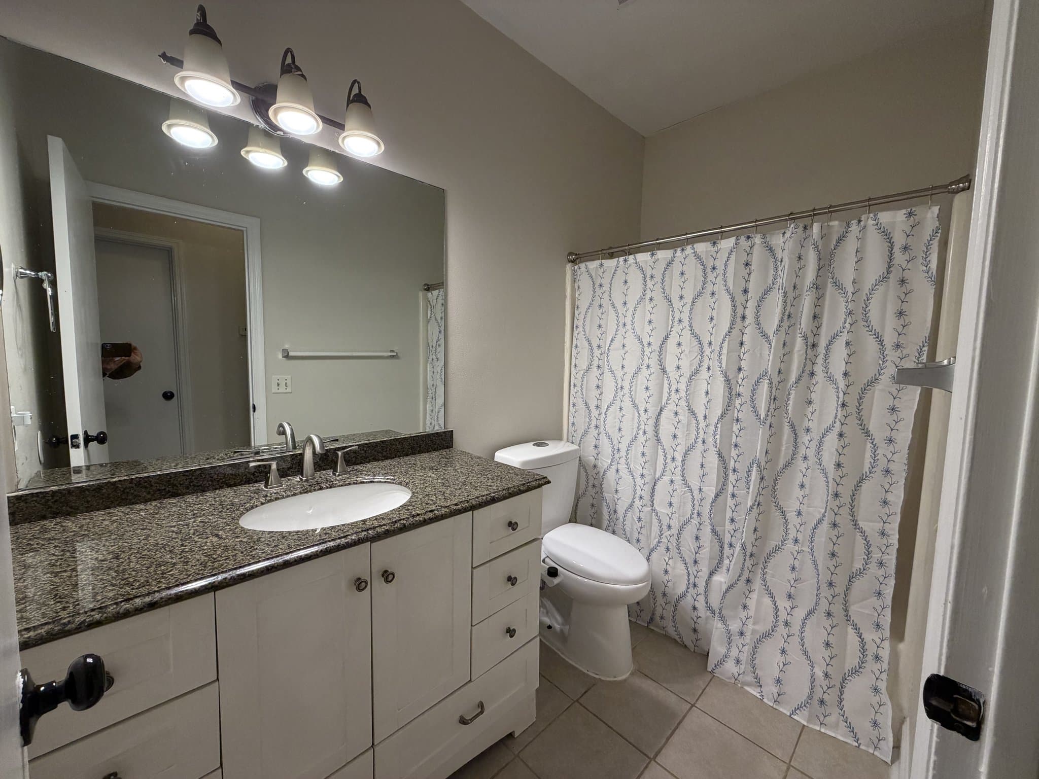 Lawrenceville House: 1371 Andrew Ct