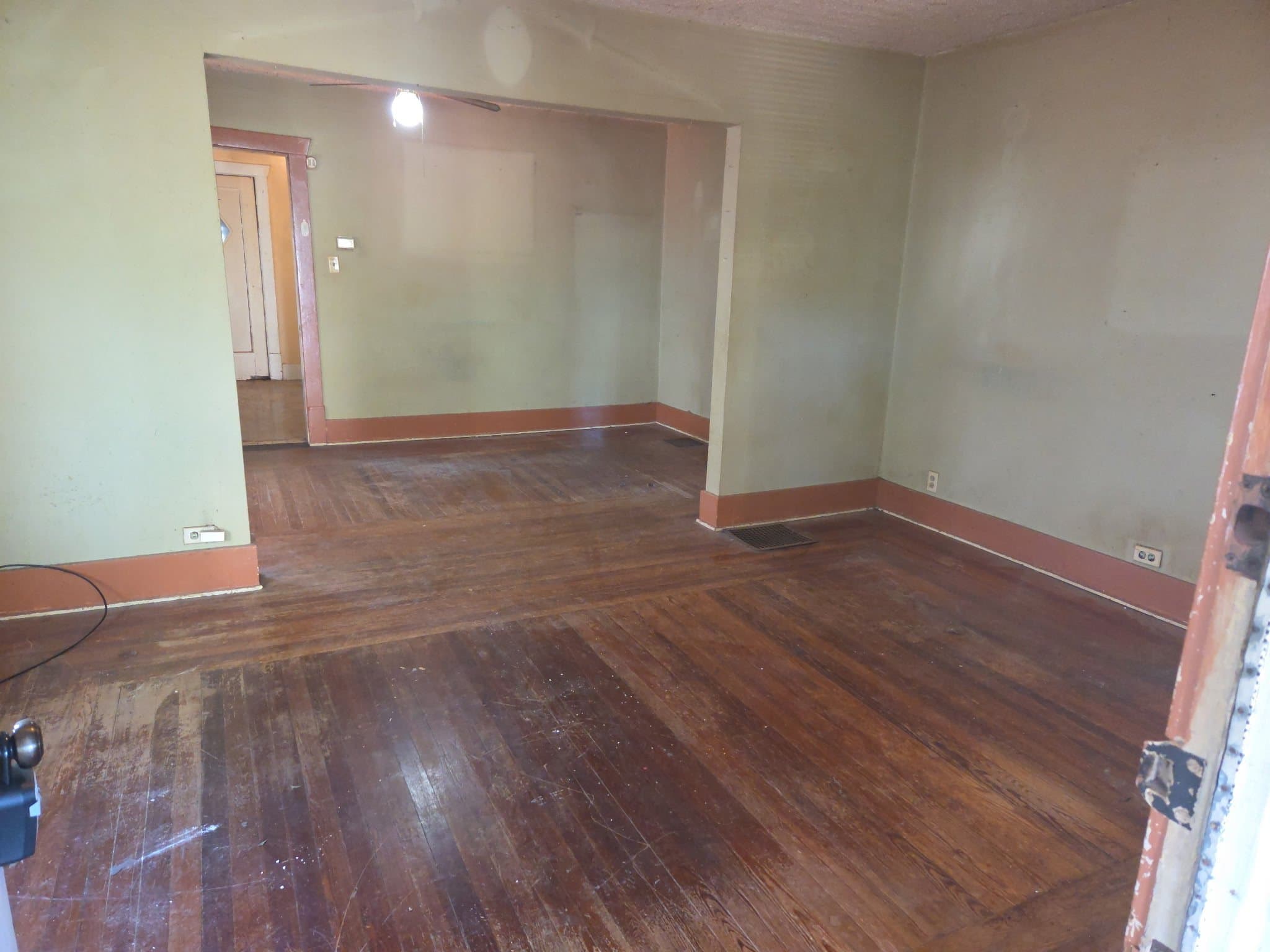 Decatur House: 2081 North College St.