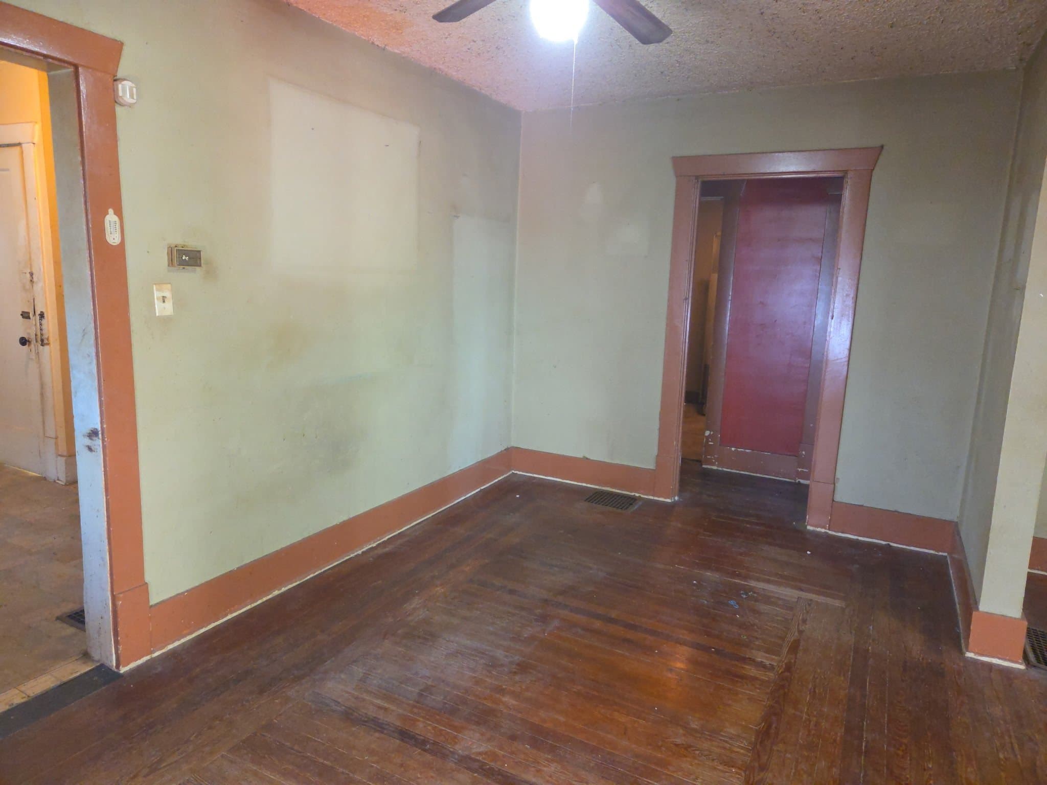 Decatur House: 2081 North College St.