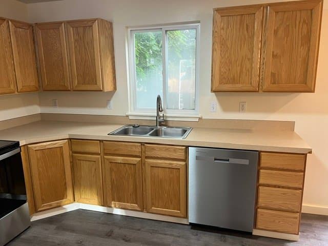 Nampa Apartment: 913 Maple St