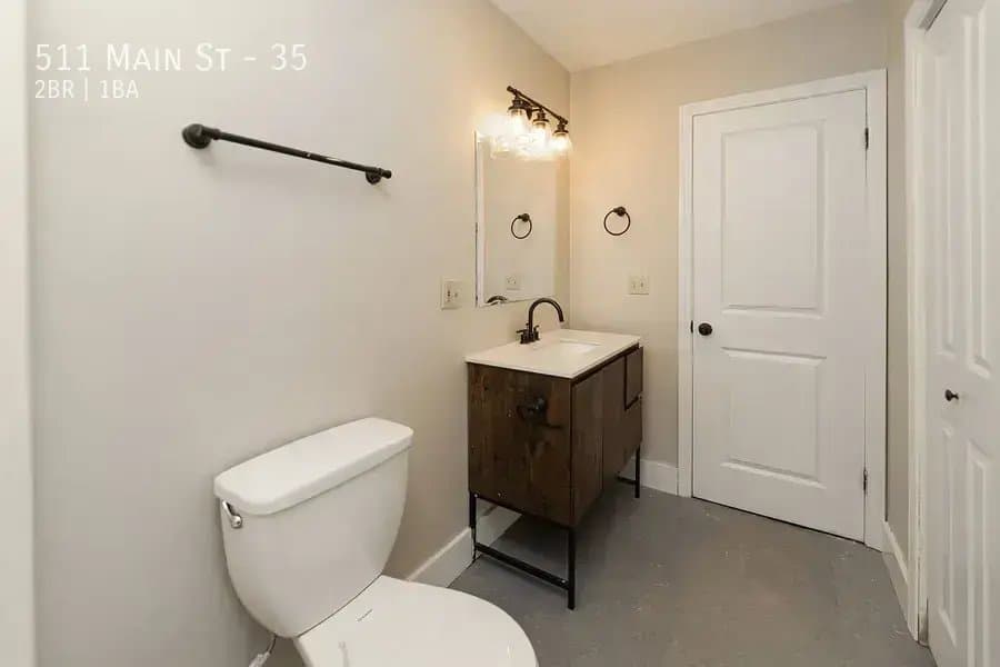 West Haven Apartment: 511 Main St