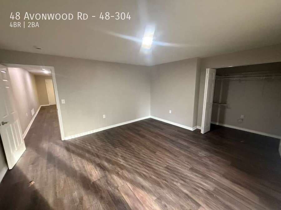 Avon Apartment: 48 Avonwood Rd