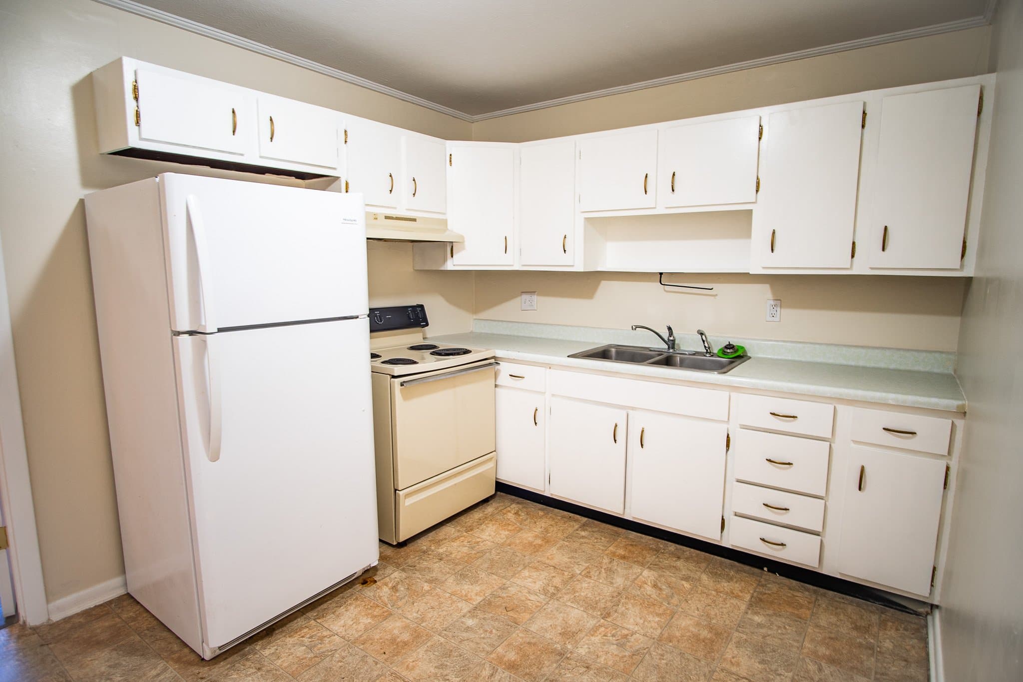 Xenia Apartment: 1400 Hickman Rd.