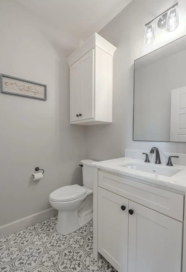 Whitehouse House: 807 Redwing Way