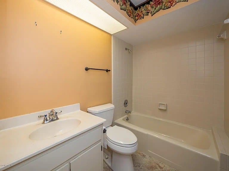 Jacksonville House: 4034 Corrientes Ct E