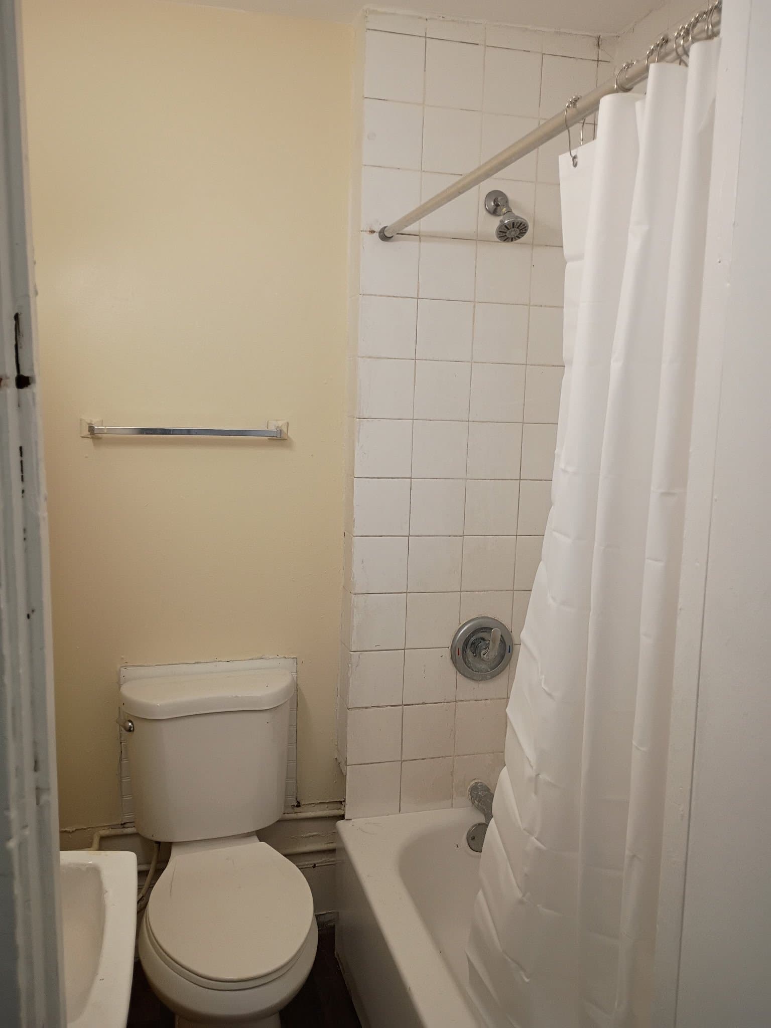 Elgin Multiplex: 19 Walker Place