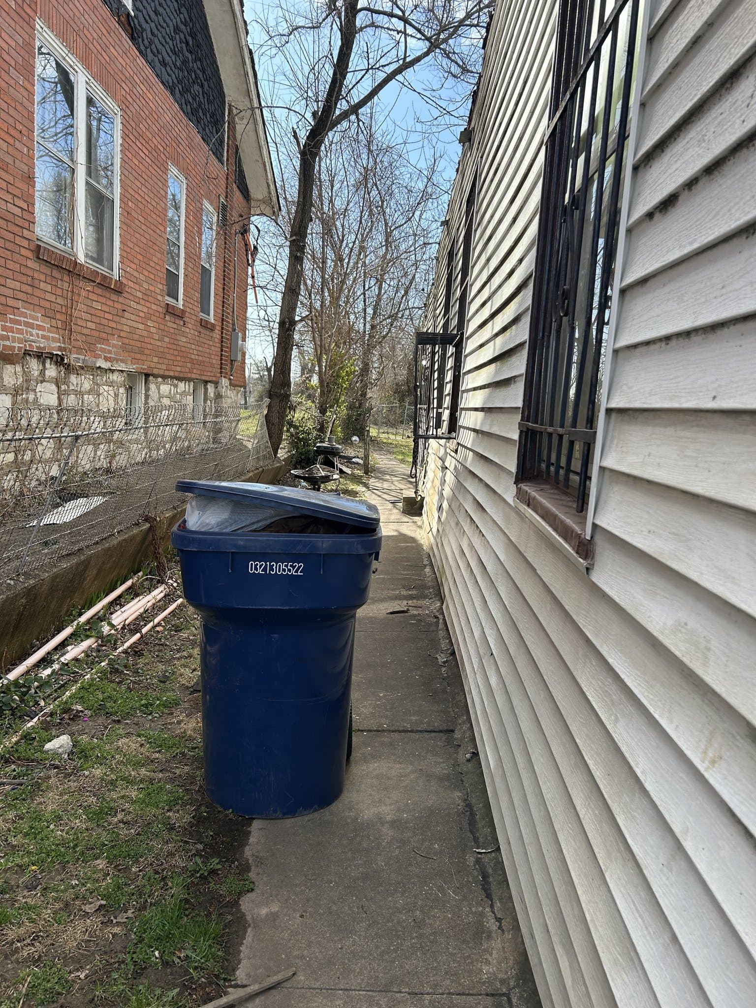 St.Louis House: 5532 Robin Ave.