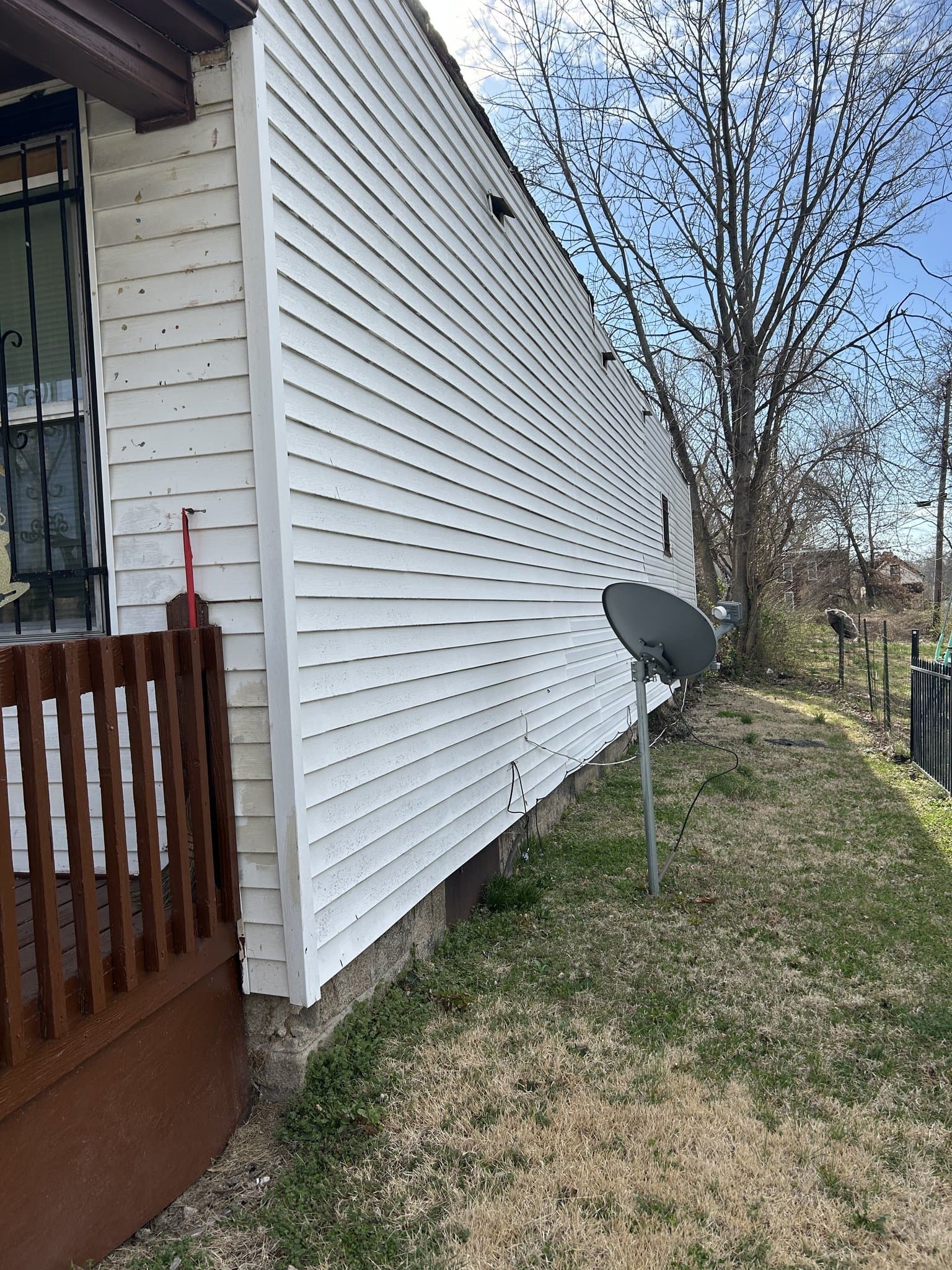 St.Louis House: 5532 Robin Ave.