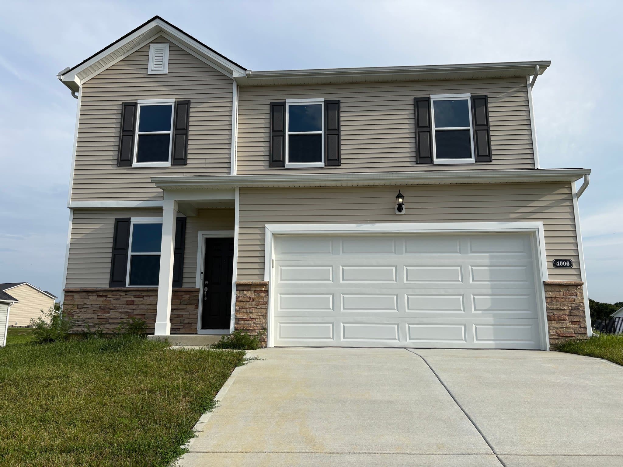La Grange House: 4006 Rocky Mill Way