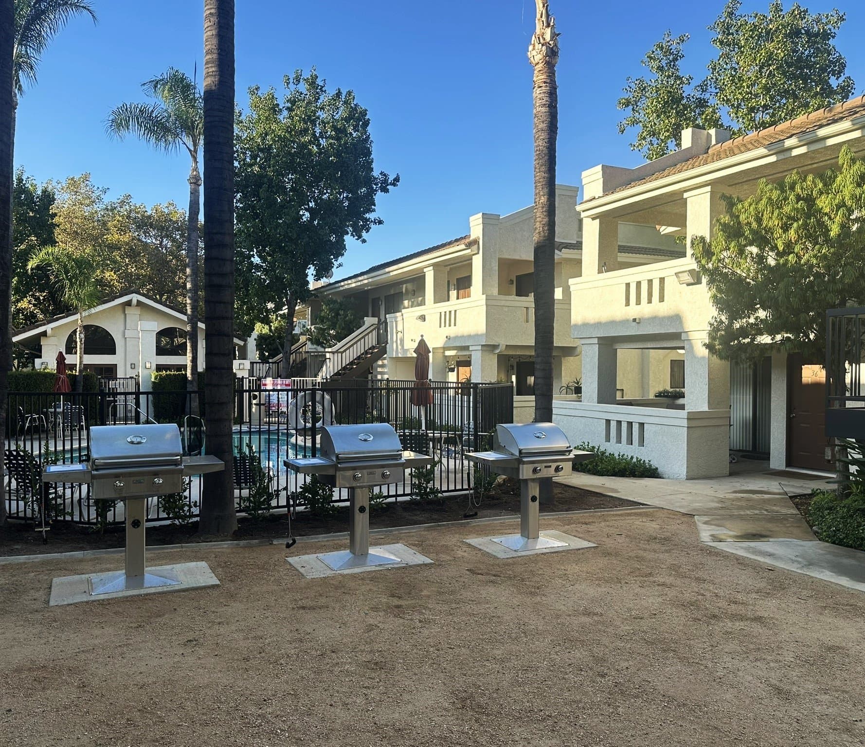 Glendora Apartment: 760 E. Route 66