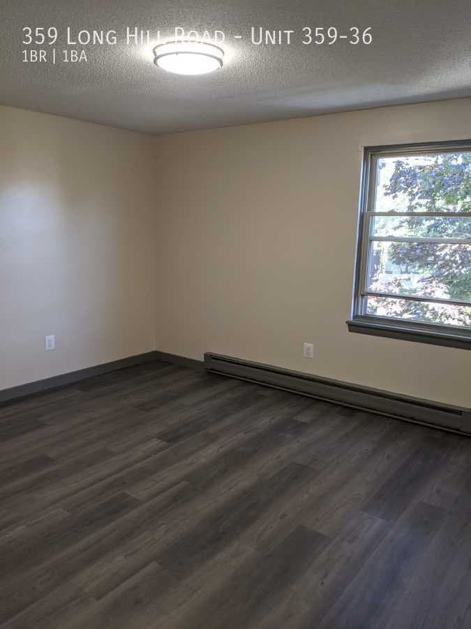 Groton Apartment: 359 Long Hill Road