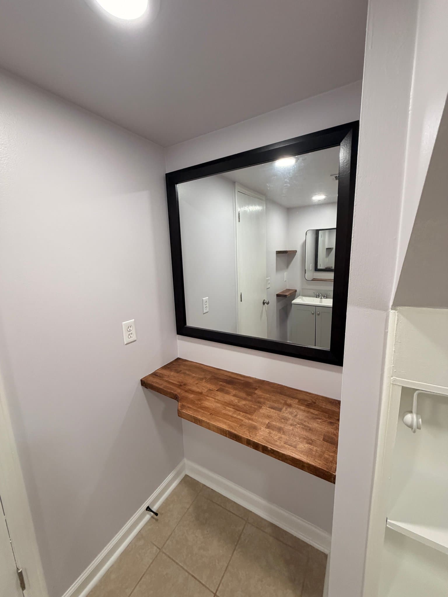 Acworth House: 5301 Shadow Cir