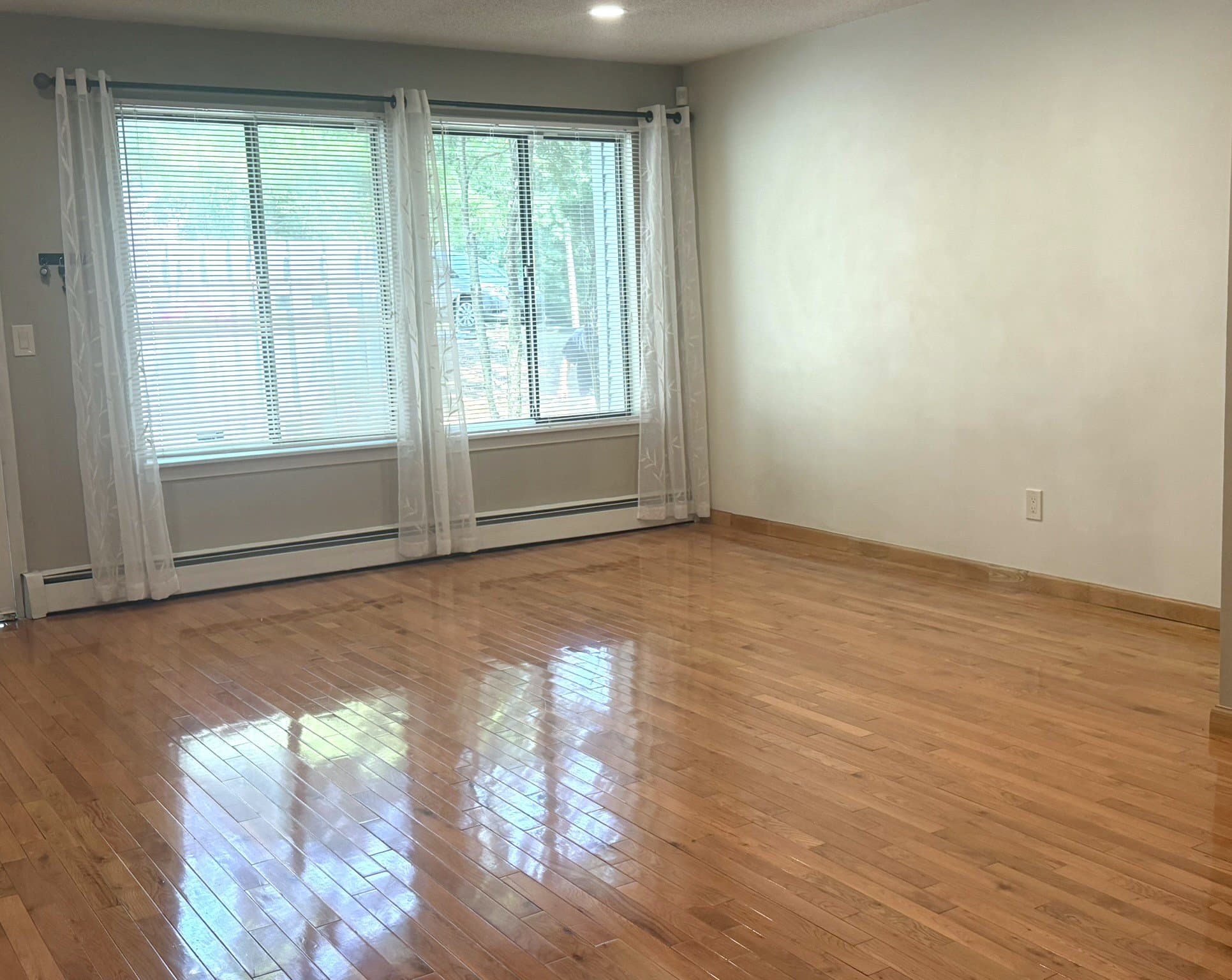 Farmington Townhome: 12 Talcott Forest Rd