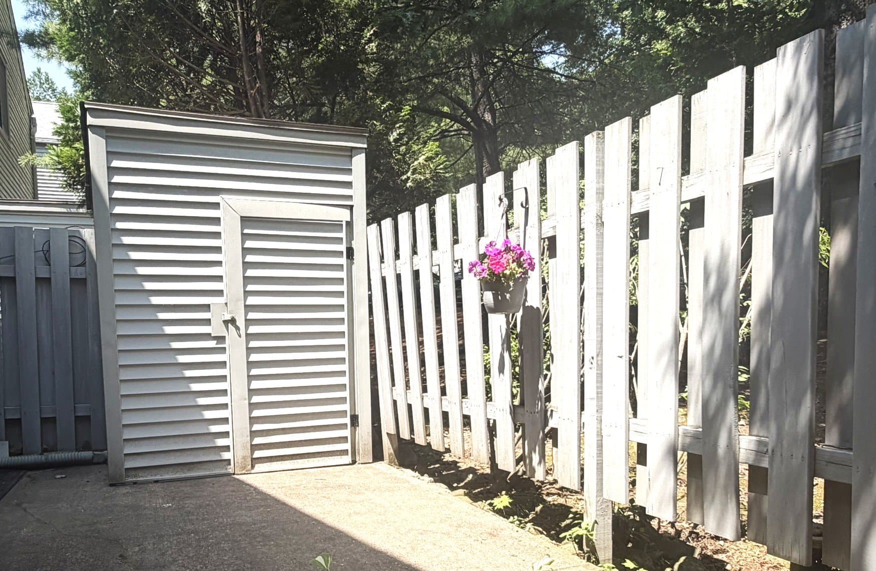 Farmington Townhome: 12 Talcott Forest Rd
