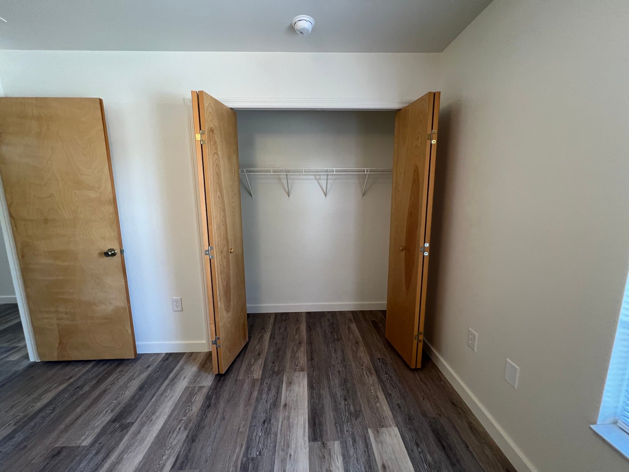 Bell Multiplex: 1427 N Paris st