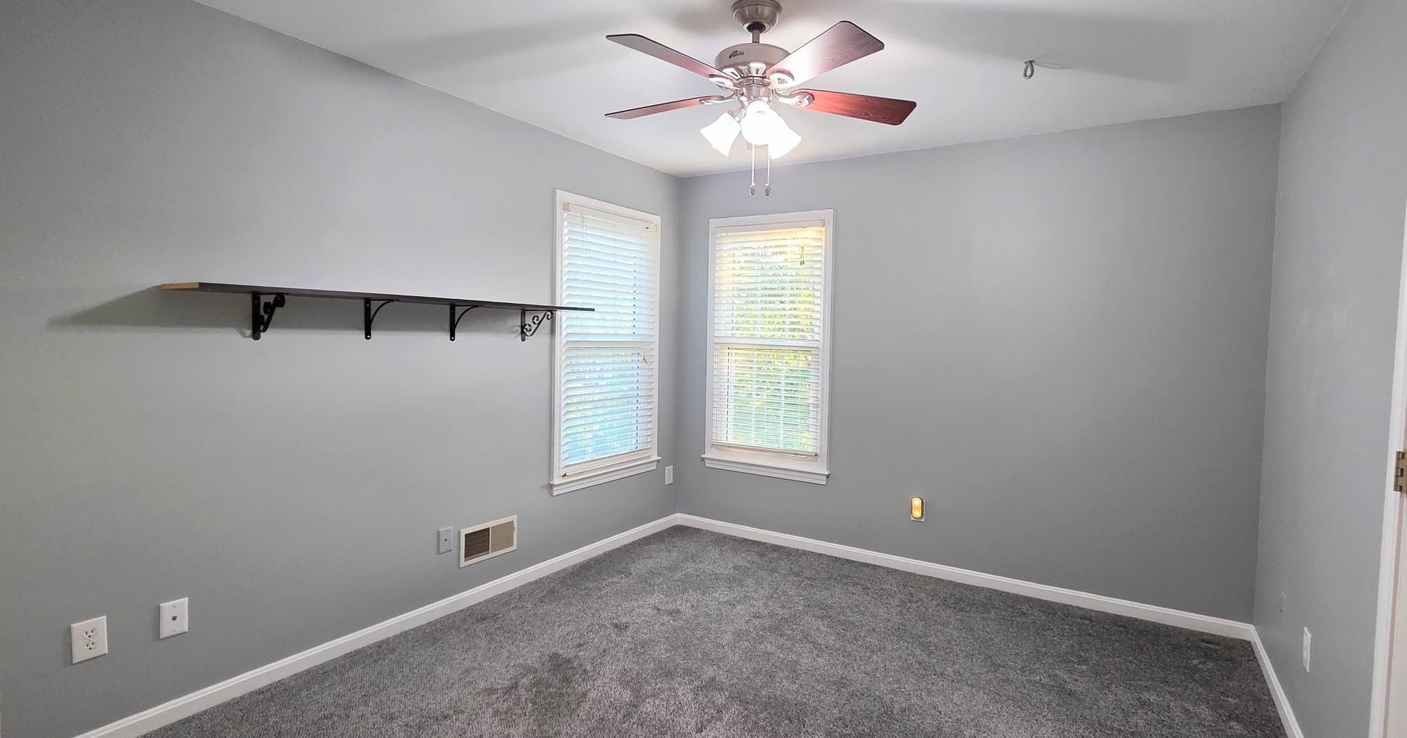 Louisville House: 4326 Brownsboro Glen Rd