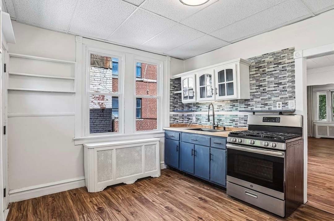 Philadelphia Townhome: 6620 Keystone St