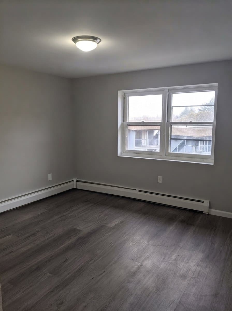 Groton Apartment: 23 Fieldside Dr