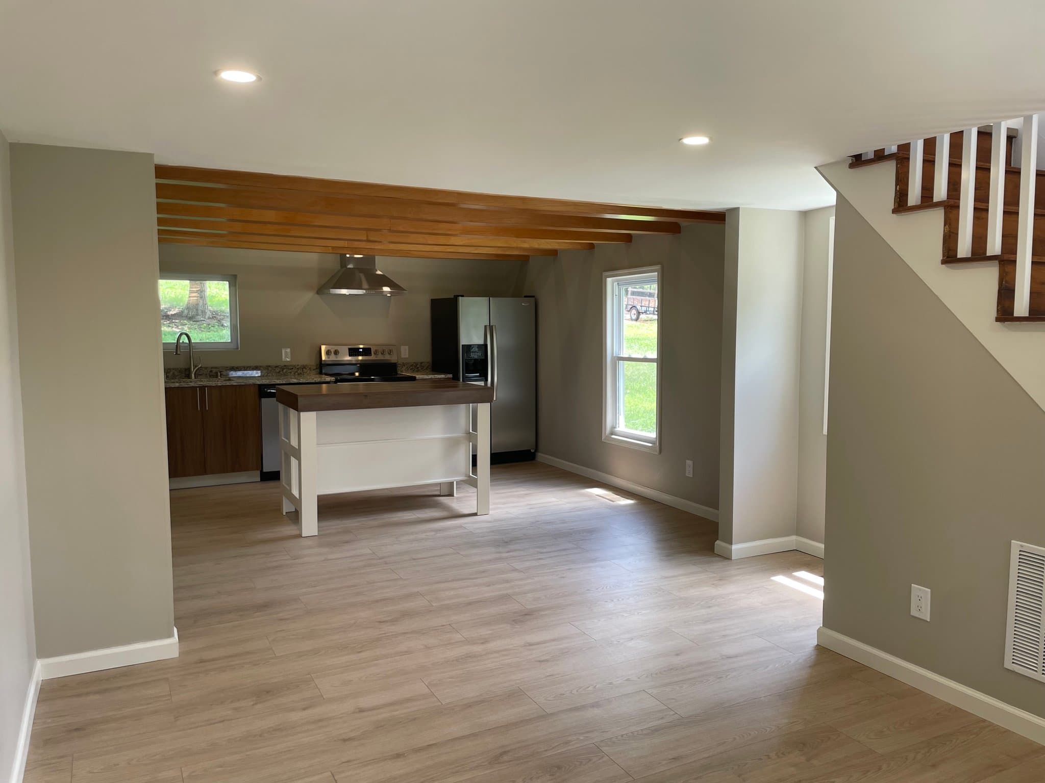 Boonsboro House: 7405 Mountain Laurel Rd