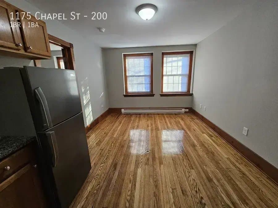 New Haven Apartment: 1175 Chapel St