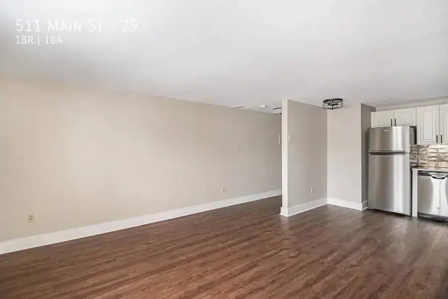 West Haven Apartment: 511 Main St