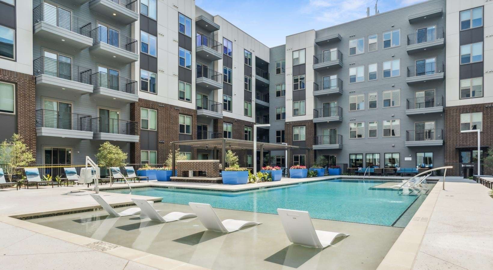 Irving Apartment: 100 W. Interstate Hwy 635