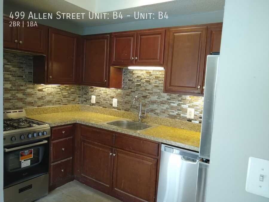 New Britain Apartment: 499 Allen Street