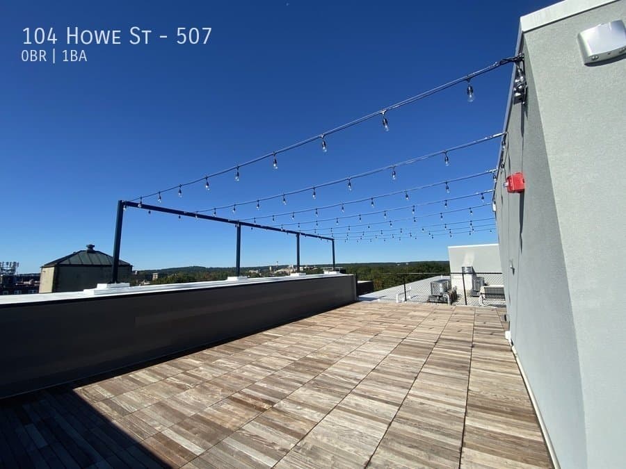 New Haven Apartment: 104 Howe St