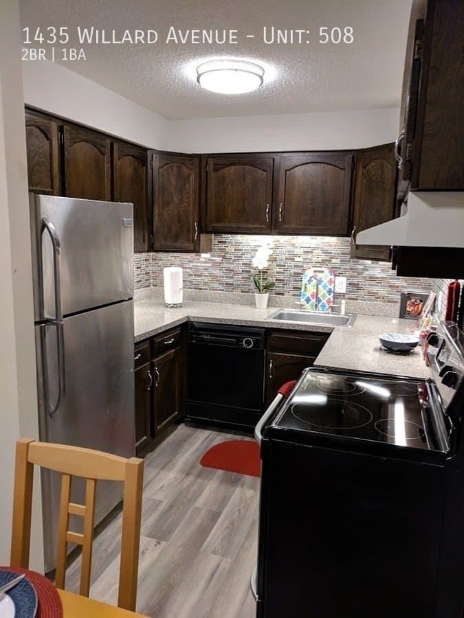 Newington Apartment: 1435 Willard Avenue