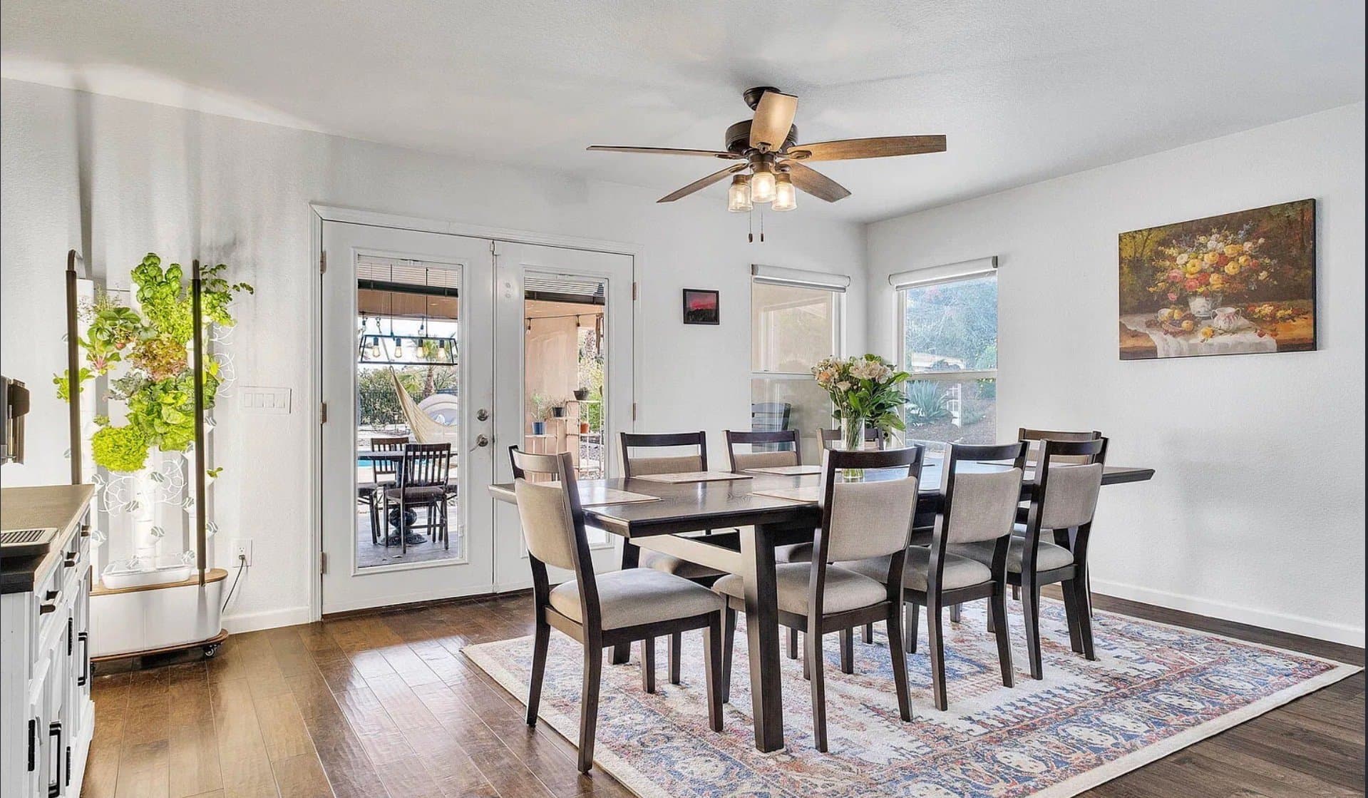 Palmdale House: 41004 Via Tranqilo