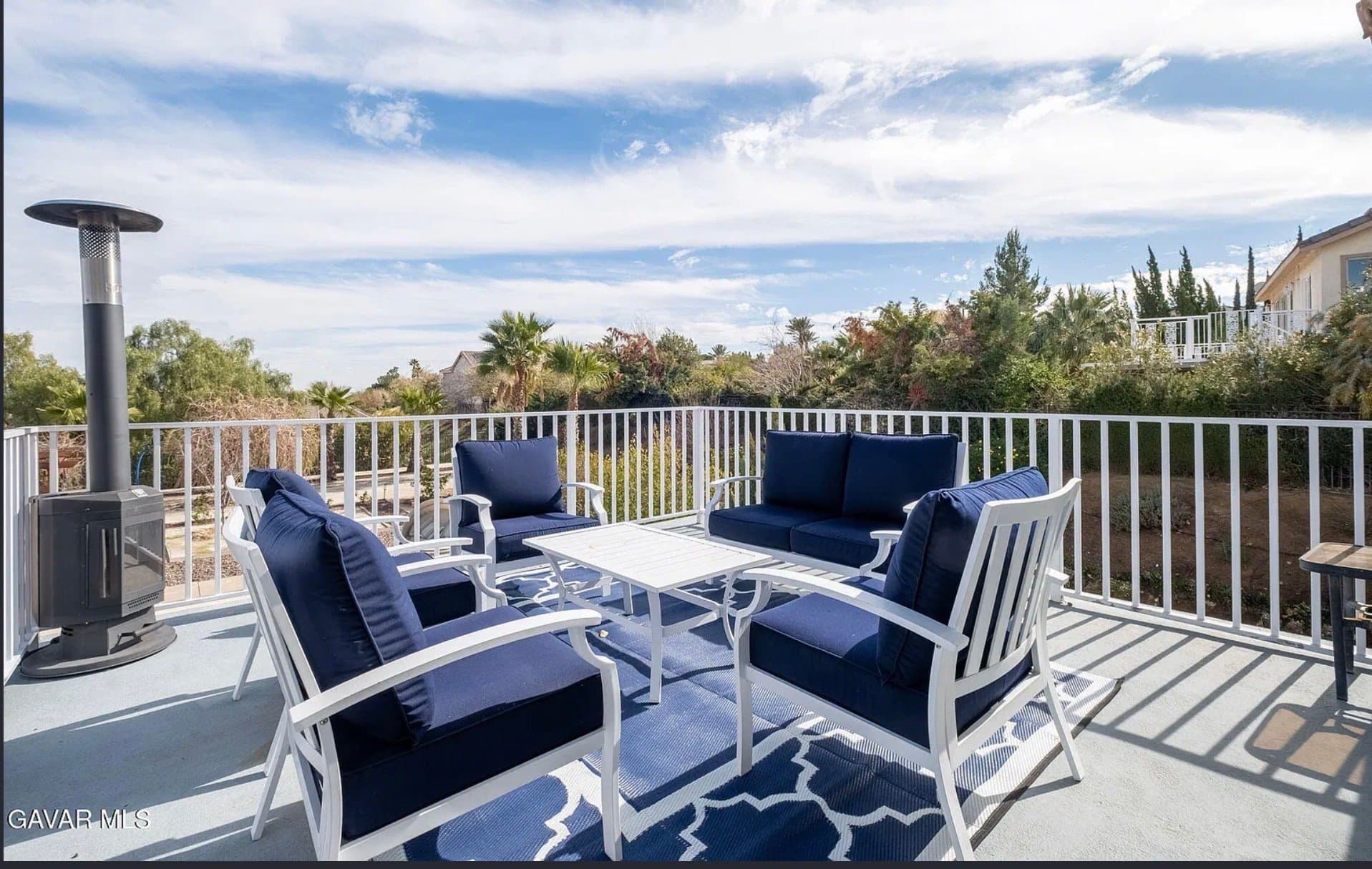 Palmdale House: 41004 Via Tranqilo