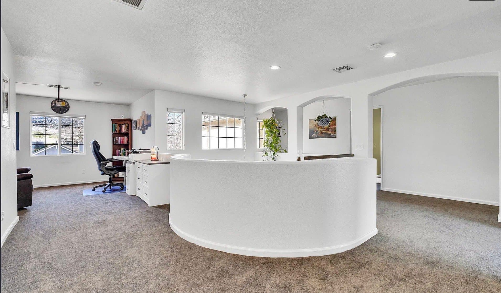 Palmdale House: 41004 Via Tranqilo