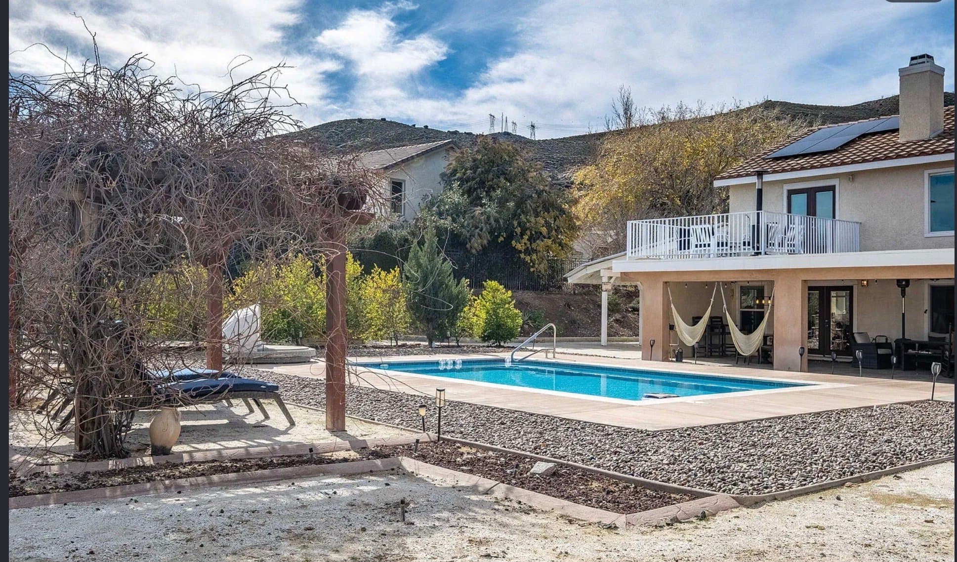 Palmdale House: 41004 Via Tranqilo