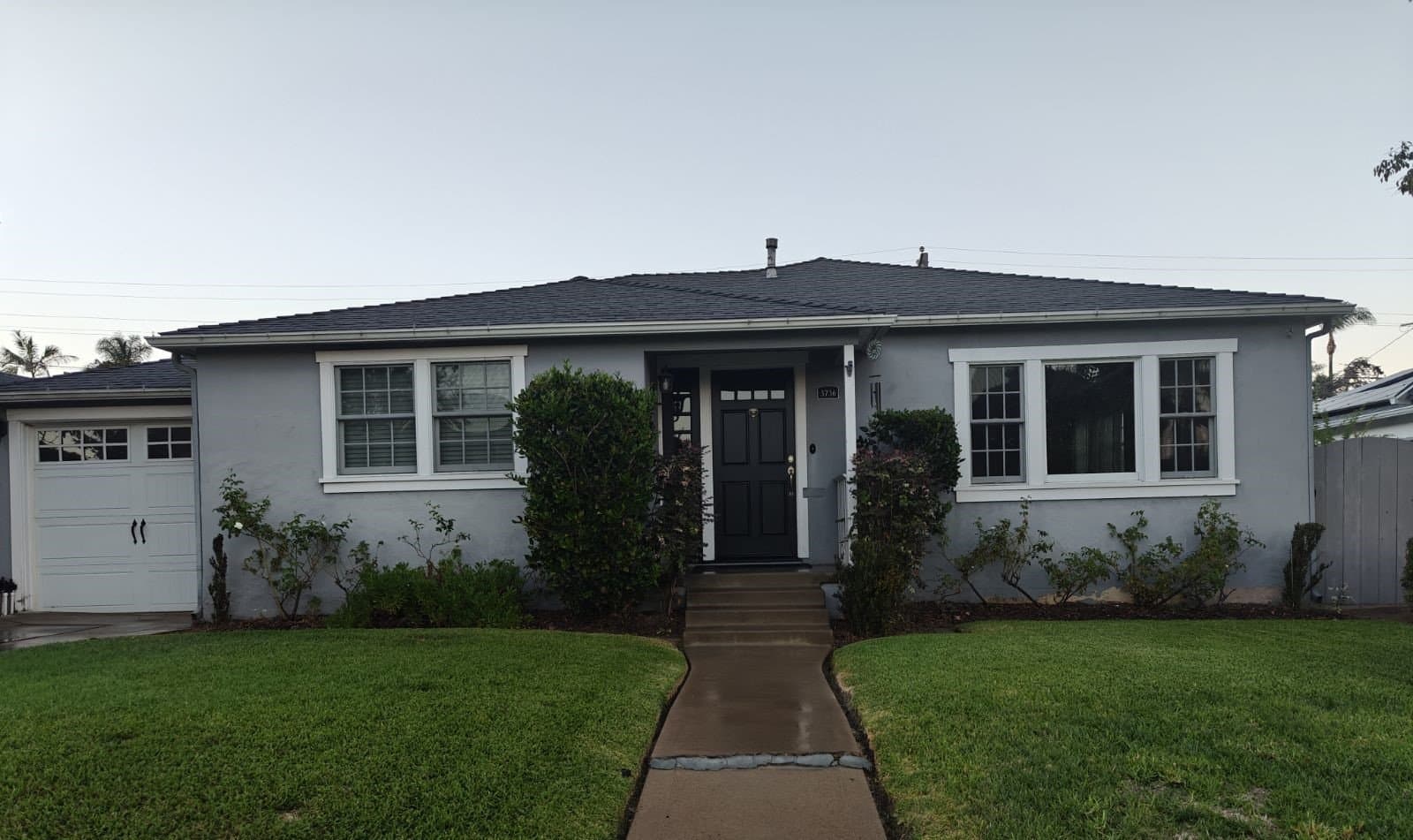 San Diego House: 3736 Poe St
