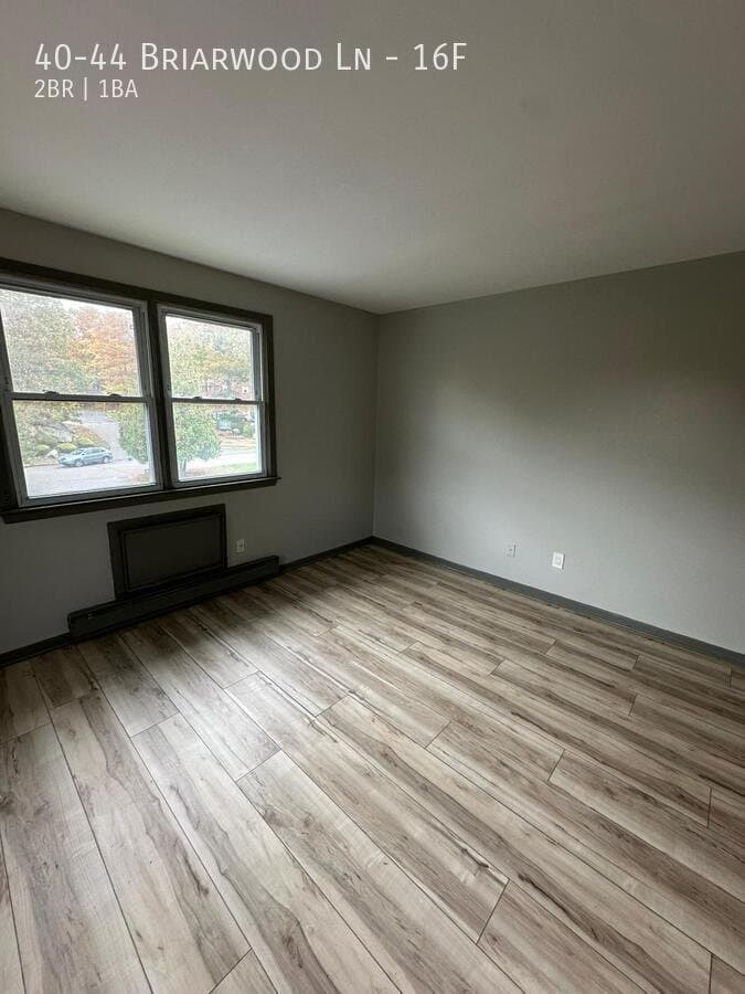 Branford Apartment: 40-44 Briarwood Ln