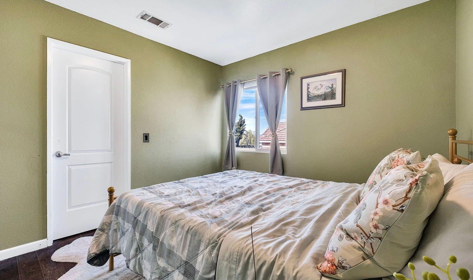 Palmdale House: 41004 Via Tranqilo