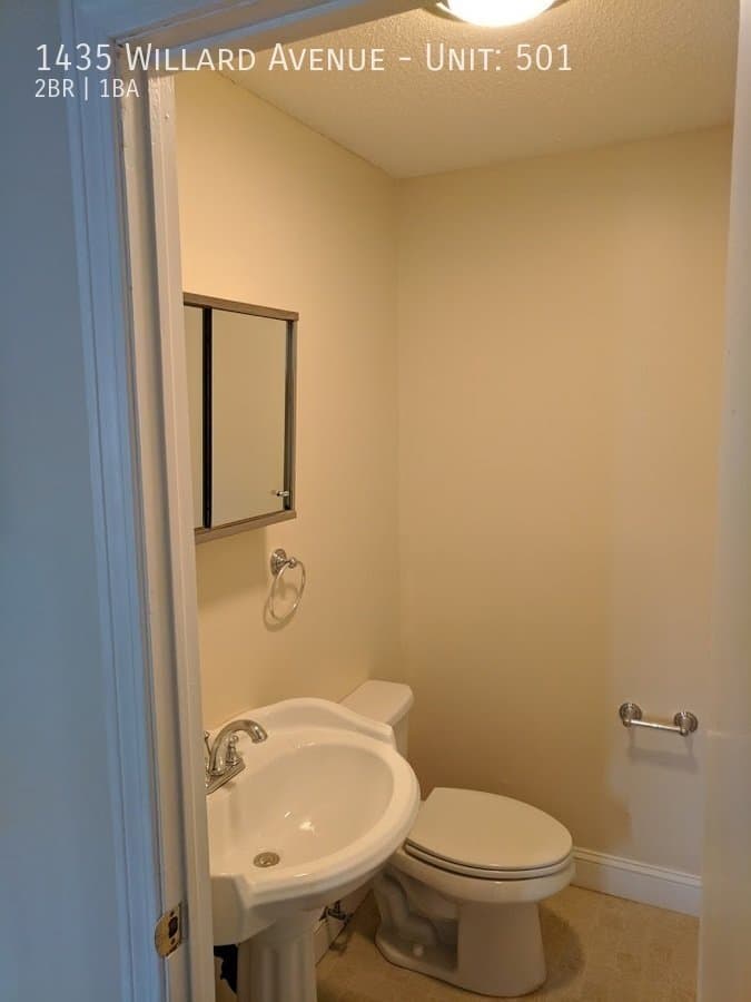 Newington Apartment: 1435 Willard Avenue