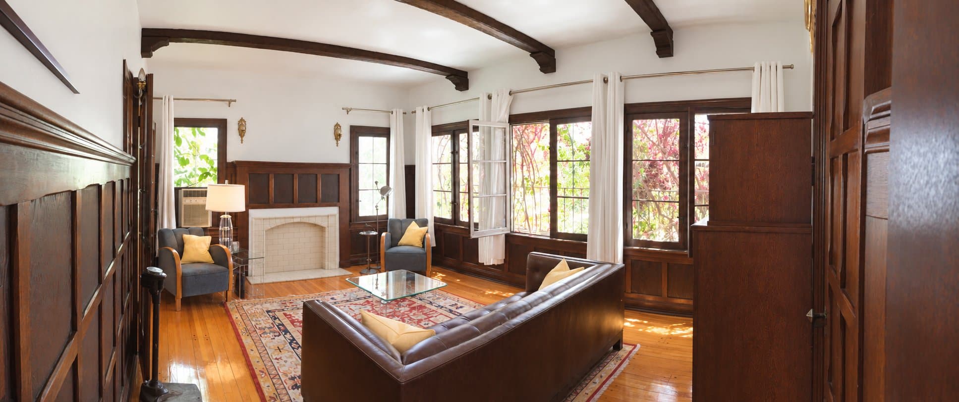 Los Angeles Apartment: 414 N Sycamore Ave