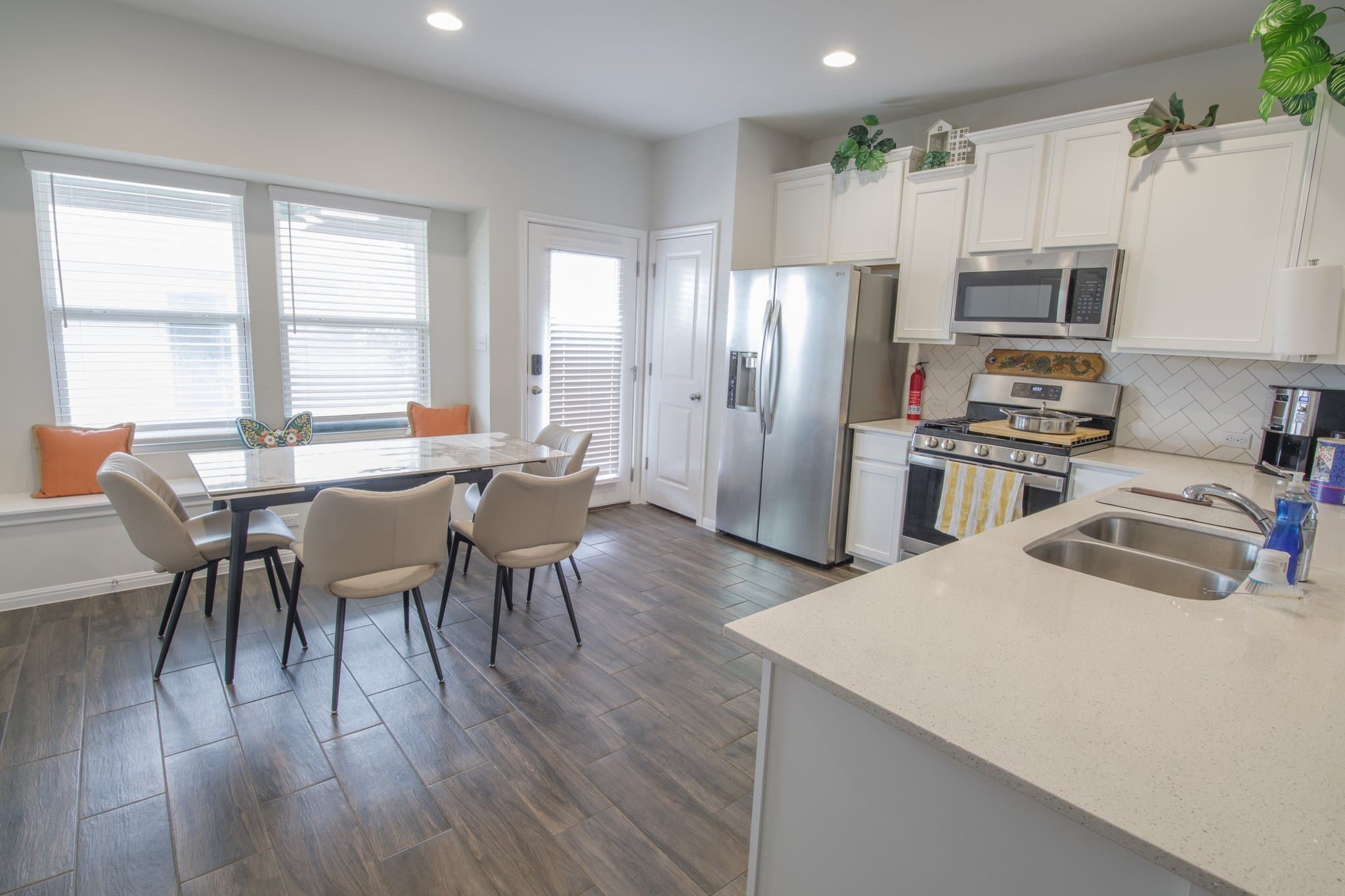 Pflugerville House: 17915 Papaveri Way