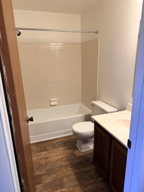 Columbus Condo: 2275 Hedgerow