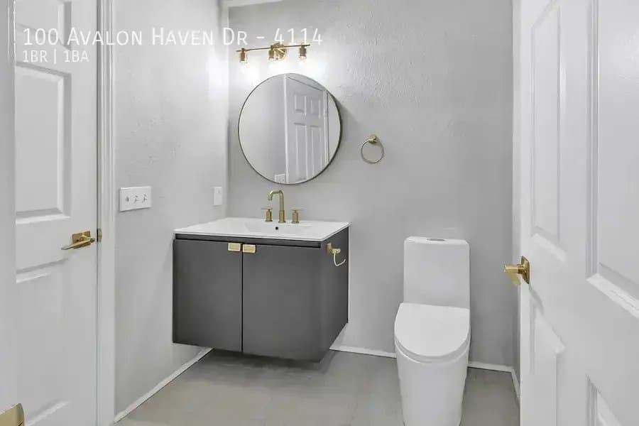 North Haven Apartment: 100 Avalon Haven Dr