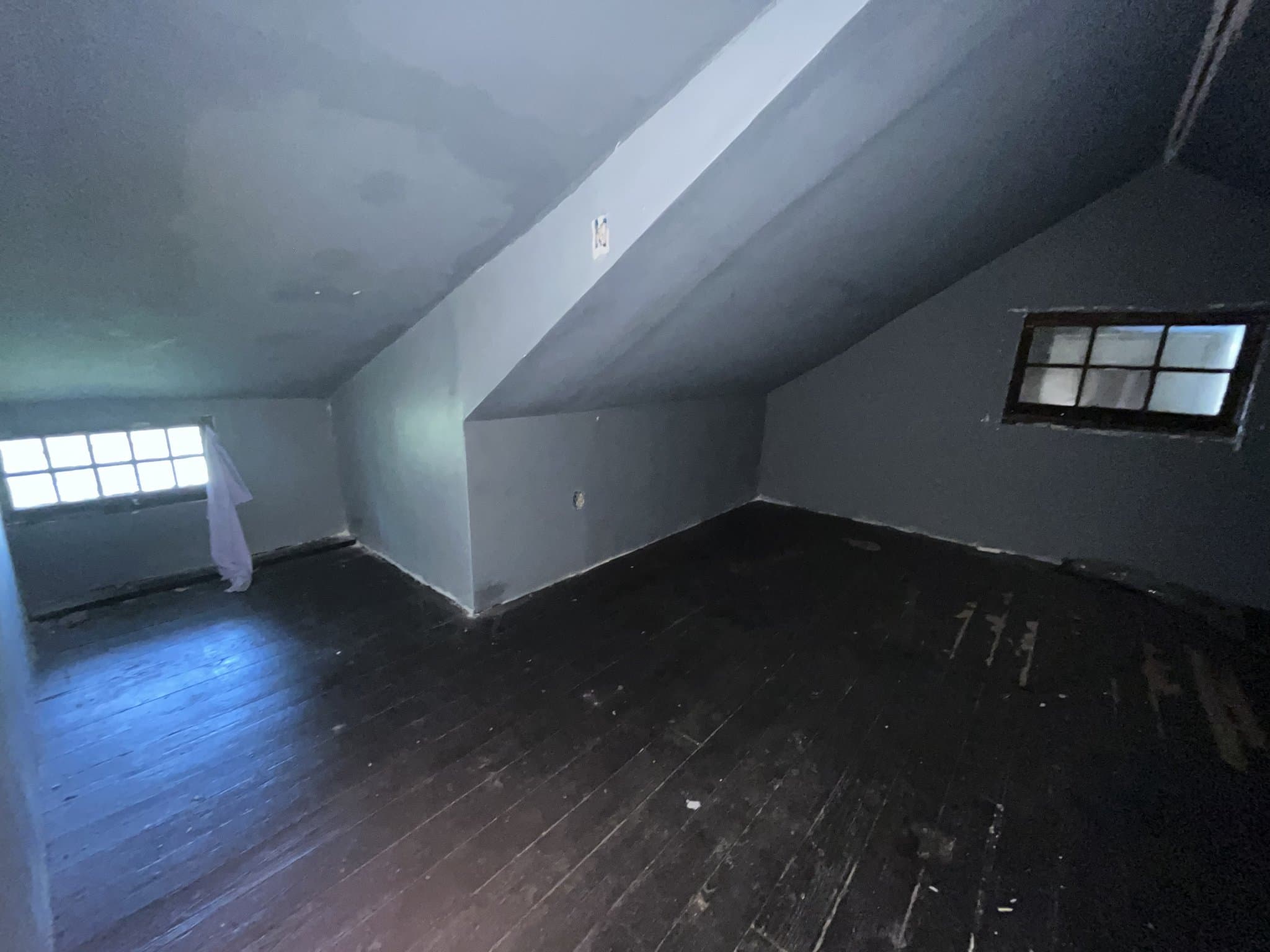 St Louis House: 2207 Oakdale Ave.