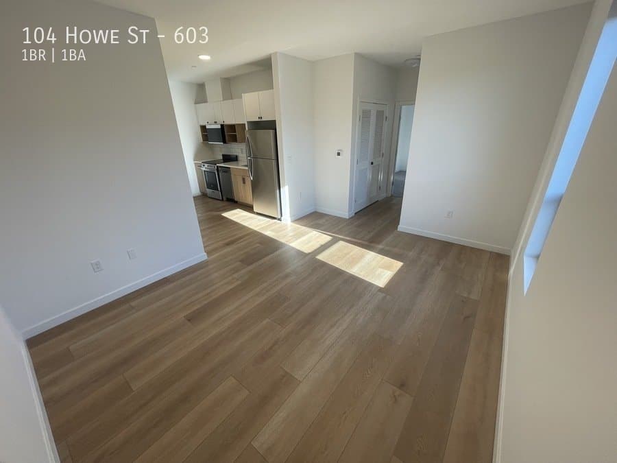 New Haven Apartment: 104 Howe St