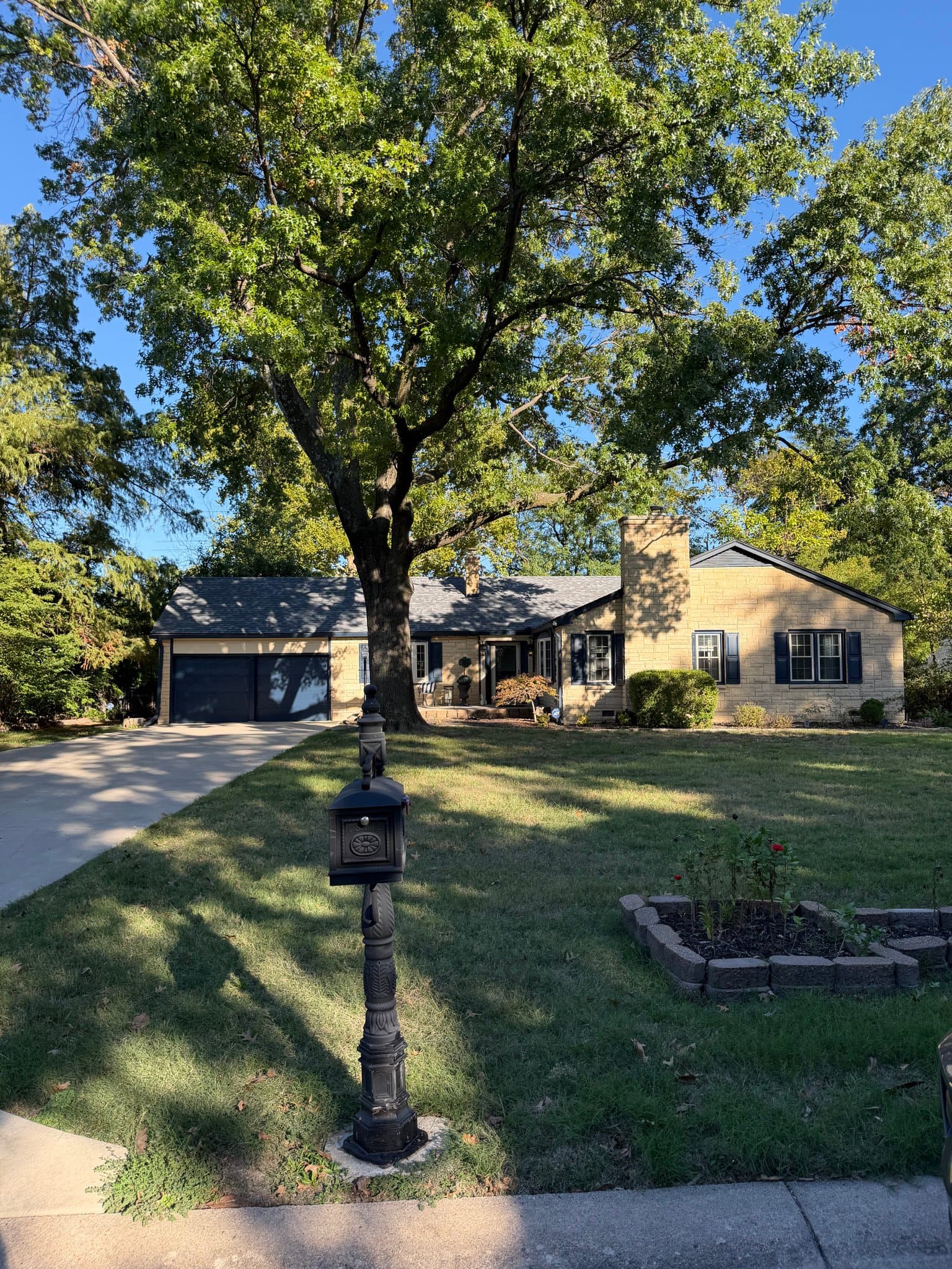 Eastborough House: 58 S Stratford Rd