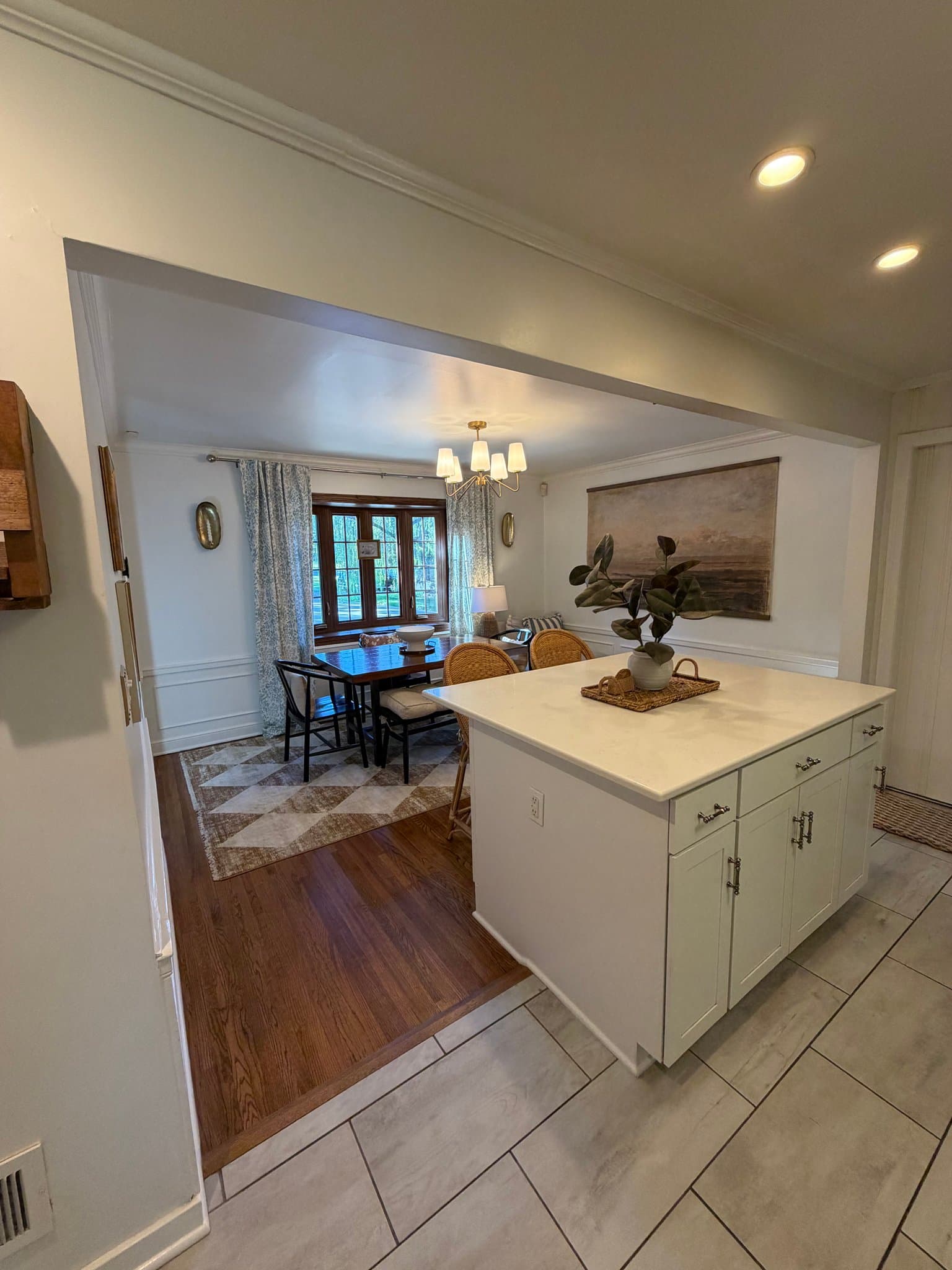 Eastborough House: 58 S Stratford Rd