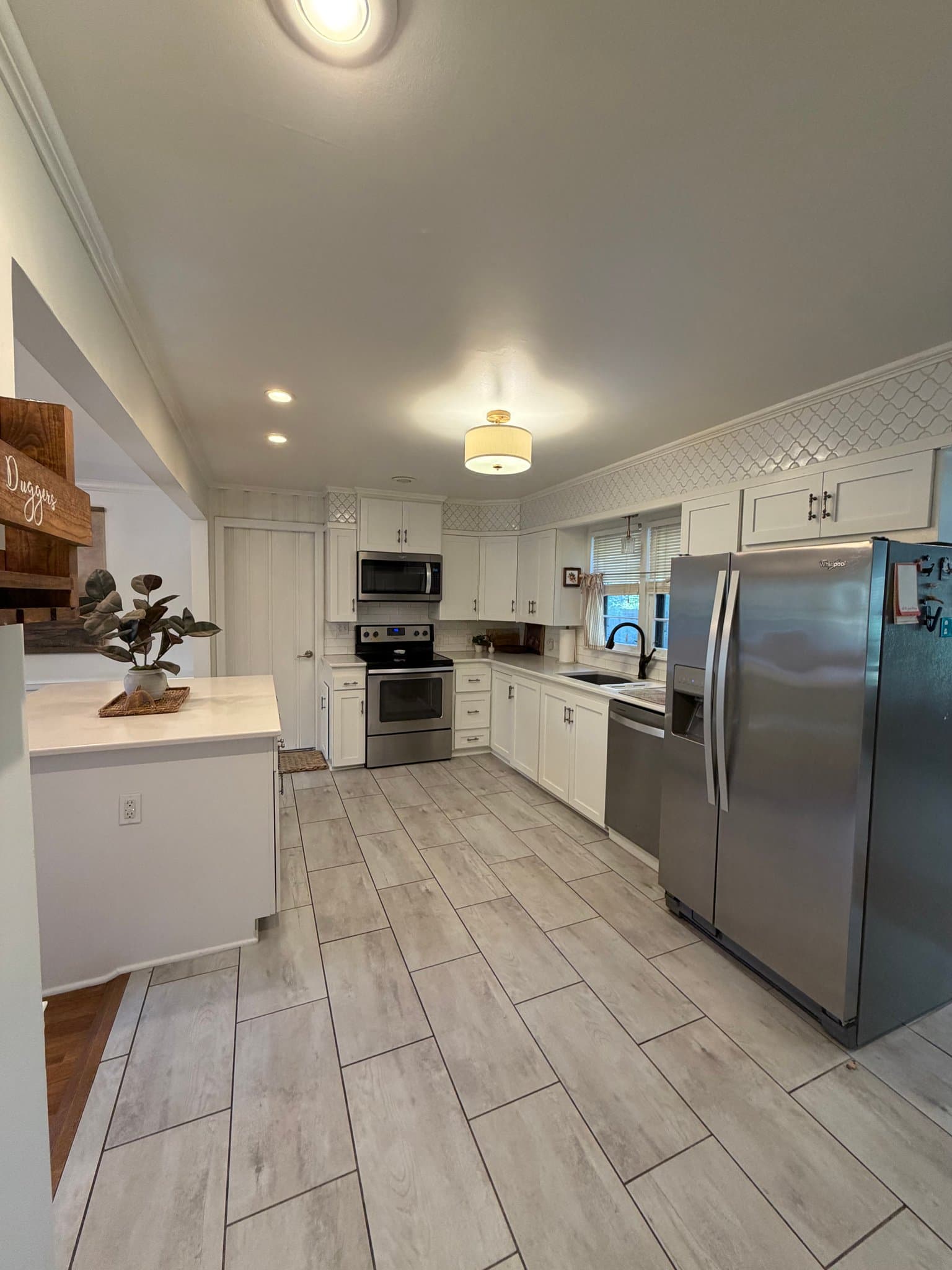 Eastborough House: 58 S Stratford Rd